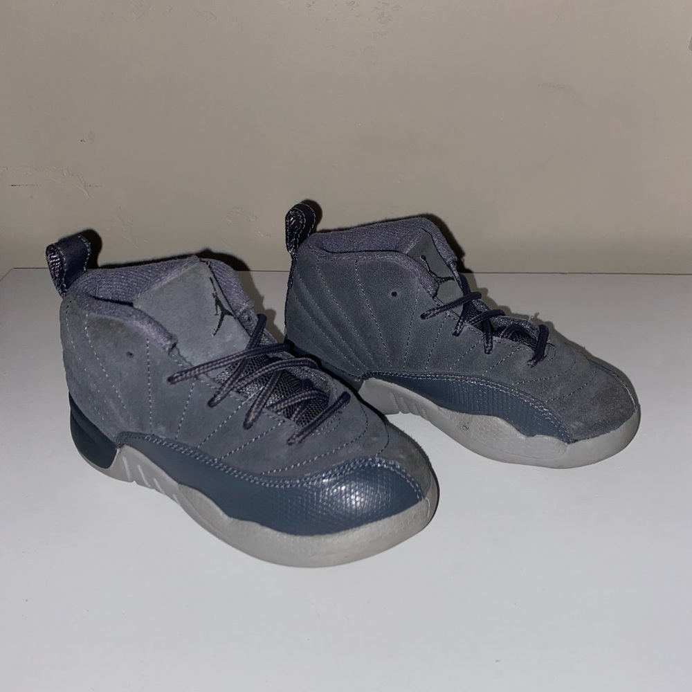 Nike Jordan 12 Retro dark grey